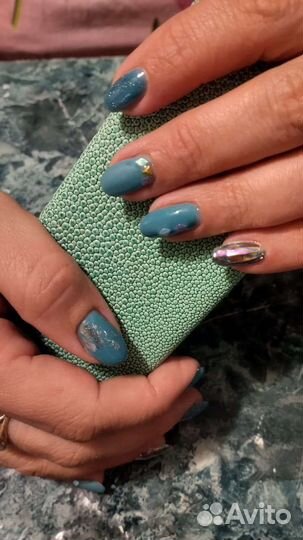 Маникюр,педикюр с покрытием