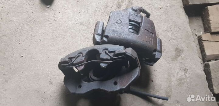 Суппорт передний левый мазда 3 mazda фокус 2