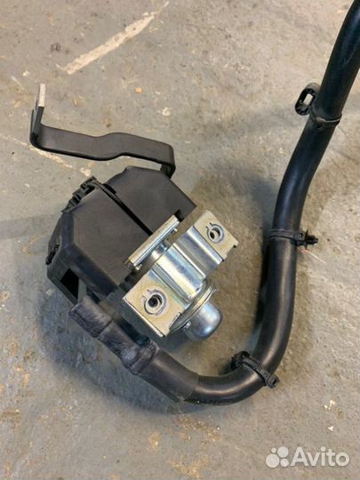 Пиропатрон аккумулятора Bentley Continental Flying