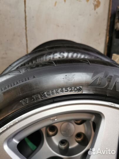 Bridgestone Potenza Adrenalin RE004 225/50 R17 98W