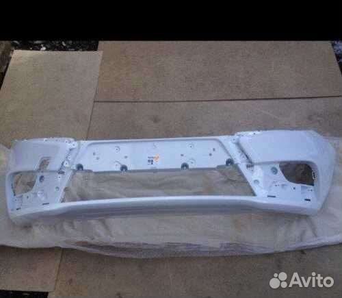 Передний Бампер на Лада Веста