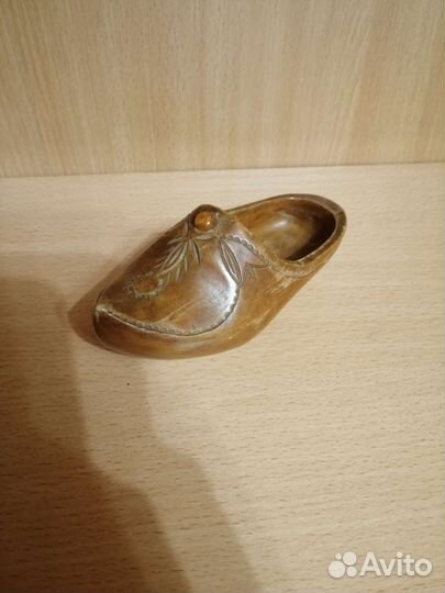 Коллекционный башмачок туфелька. Янтарь. СССР