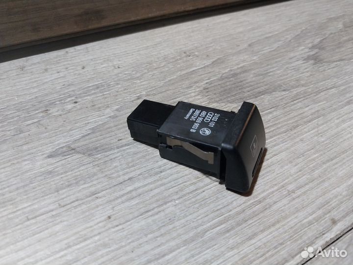 Кнопка шторки Audi A6 C5 4B0959903B