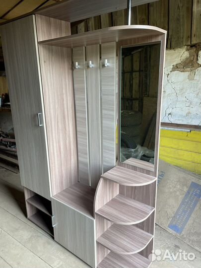 Шкаф,прихожая