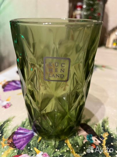 Кувшин с бокалами