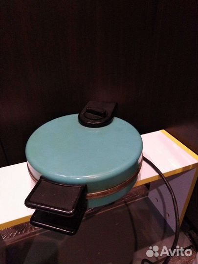 Эл. Вафельница СССР блинница. Рабочая