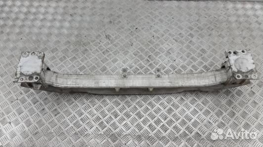 Усилитель бампера передний (кронштейн) audi A8 D3