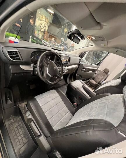 Чехлы из алькантары Peugeot Traveller 8 мест