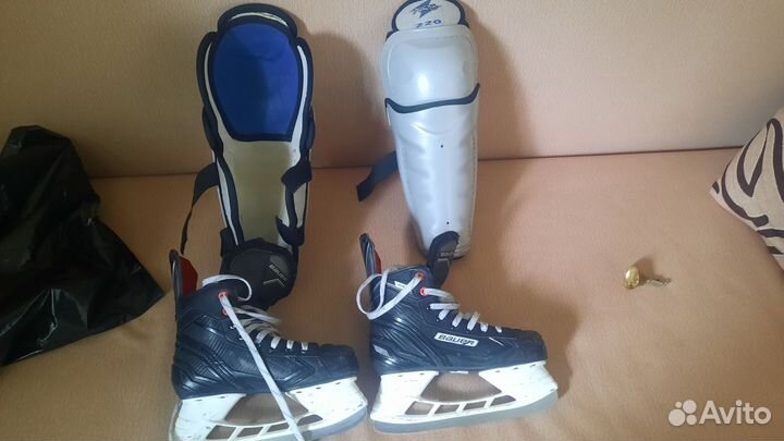 Хоккейные коньки bauer
