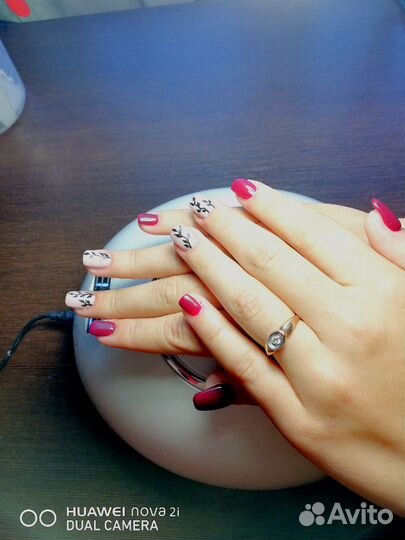 Маникюр, педикюр, наращивание ногтей