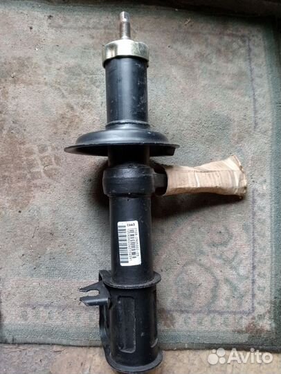 Стойка передняя правая на ваз-2108