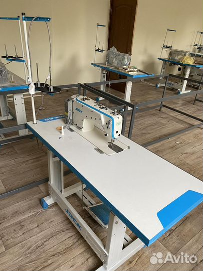 Швейные машинки jack F4