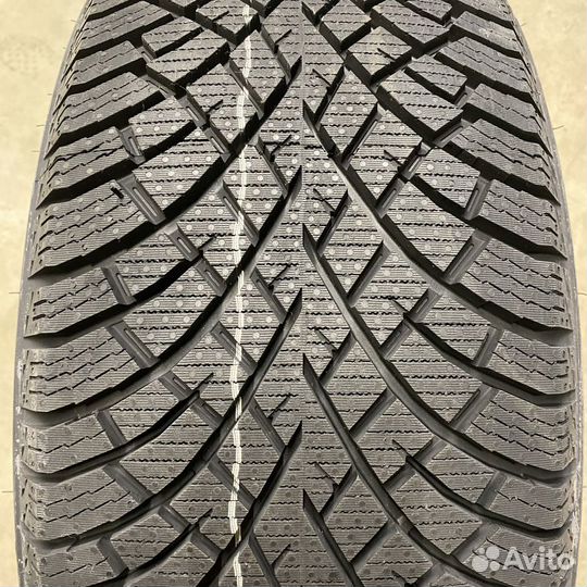 Nokian Tyres Hakkapeliitta R5 215/55 R17 98R