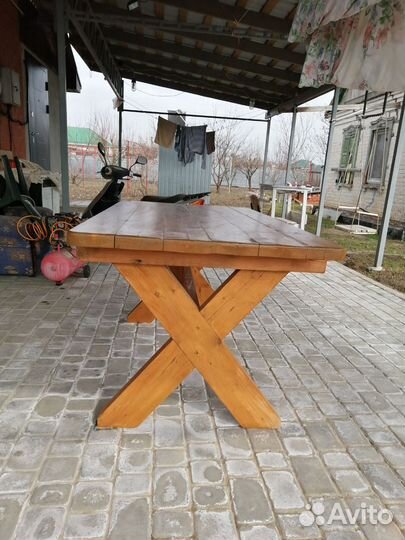 Стол из массива