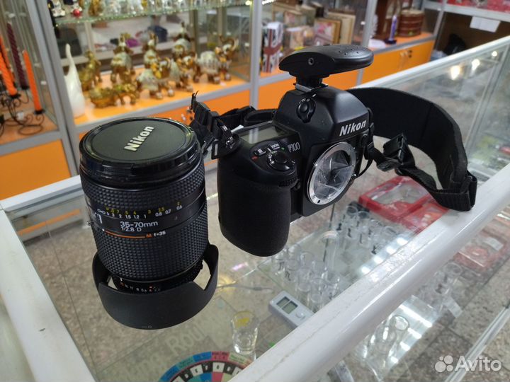 Фотокамера зеркальная Nikon F100 c объективом