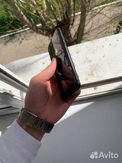iPhone 8, 64 ГБ