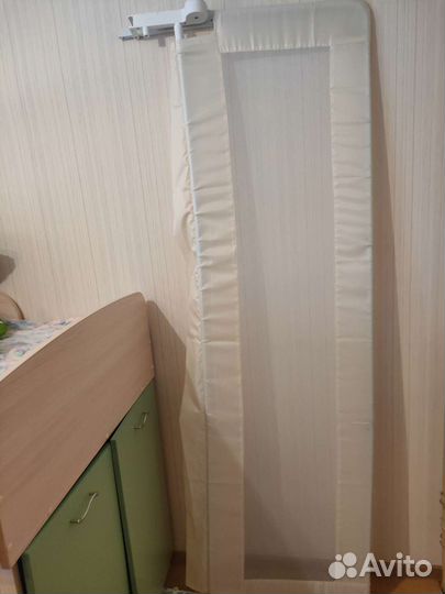 Защитный барьер (бортик) детский для кровати