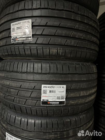 Hankook Ventus S1 Evo 3 K127 295/40 R21 111Y