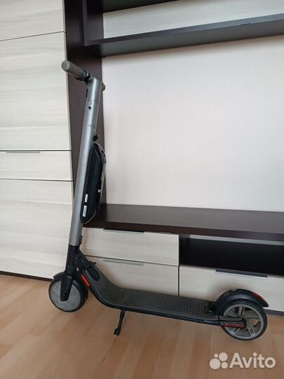 Продам электросамокат Ninebot KickScooter ES2