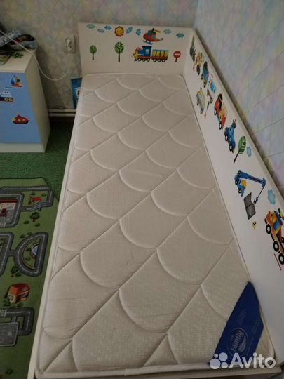 Кровать с ортопедическим матрасом