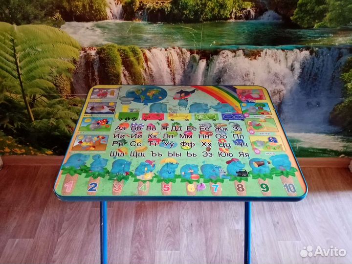 Детский столик