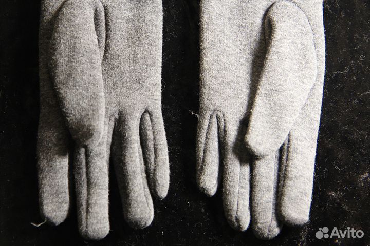 Перчатки женские, тёплые и новые