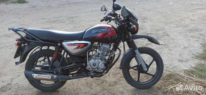 Мотоцикл Bajaj boxer 125