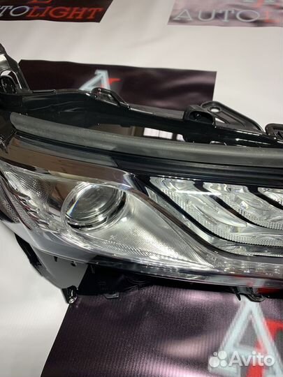 Фара Toyota Camry V70 2017-н.в. правая оригинал