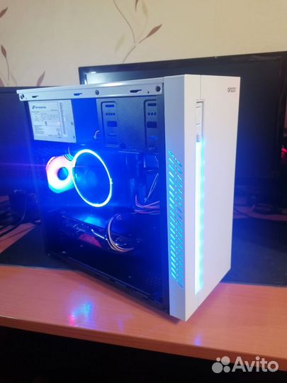 Игровой пк белый