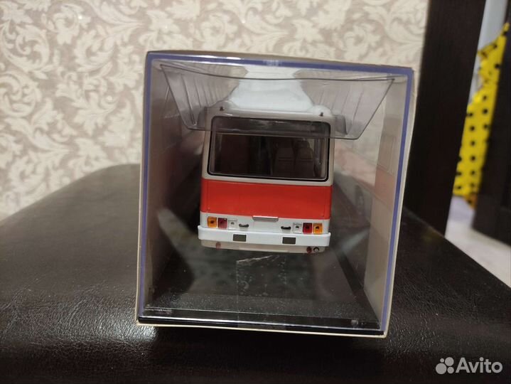Ikarus 250.58 Икарус Classicbus (1981) 1:43