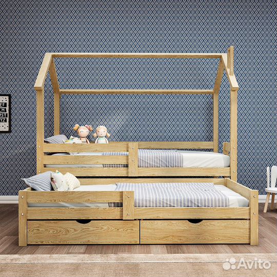 Двухъярусная кровать из дерева