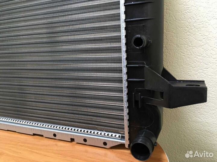 Радиатор Форд Сиерра