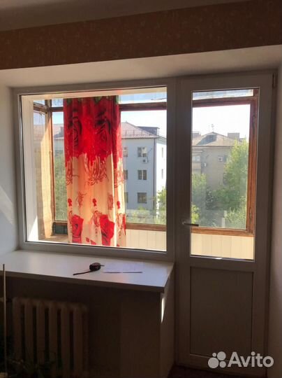 Окна пластиковые бу и балконная дверь