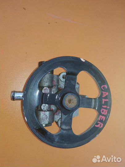 Насос гидроусилителя на Dodge Caliber