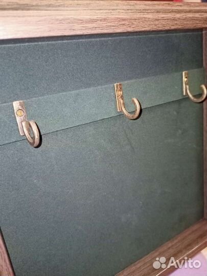 Ключница настенная пластик