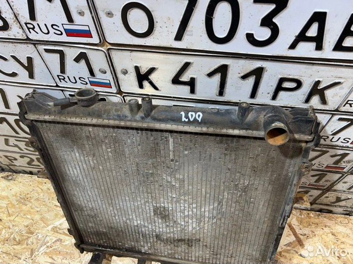 Радиатор охлаждения Kia Sportage 2.0 2001