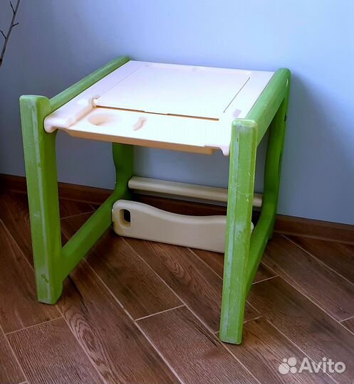 Детский столик-парта