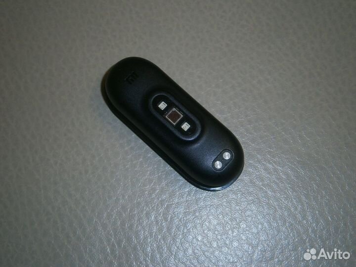 Фитнес-браслет Xiaomi Mi Smart Band 4