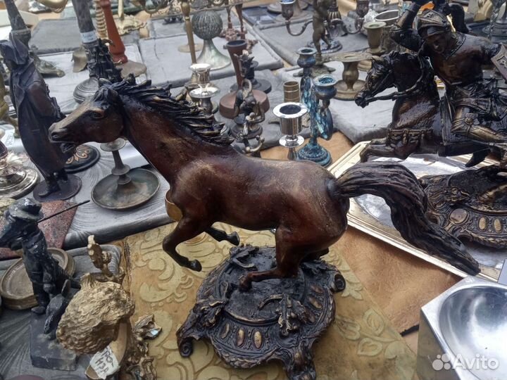 Антикварная скульптура