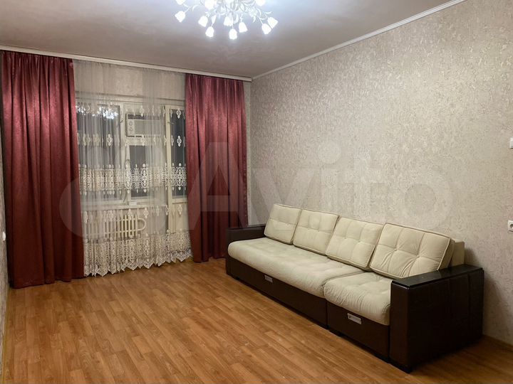 2-к. квартира, 64 м², 2/9 эт.