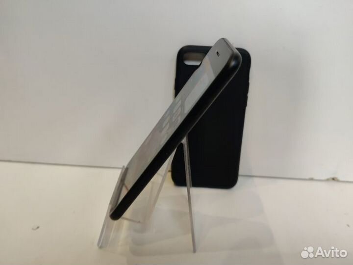 Мобильный телефон Apple iPhone 7 2/128 GB