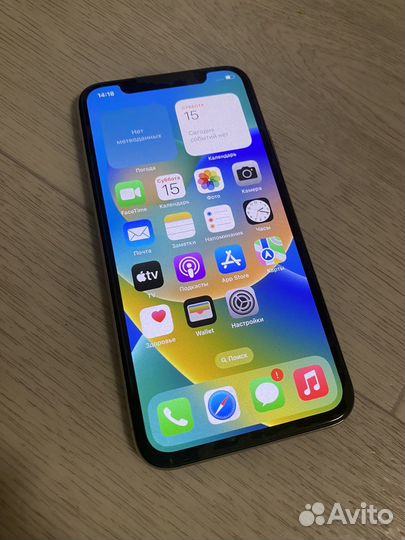 Телефон iPhone 10