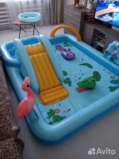 Бассейн детский новый