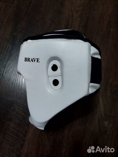 Боксерские перчатки и защита