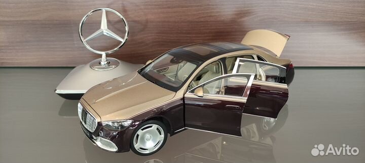 Модель Mercedes-Maybach S650 223 1:18