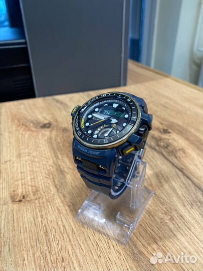 Японские наручные часы Casio G-shock GWN-Q1000MC-1