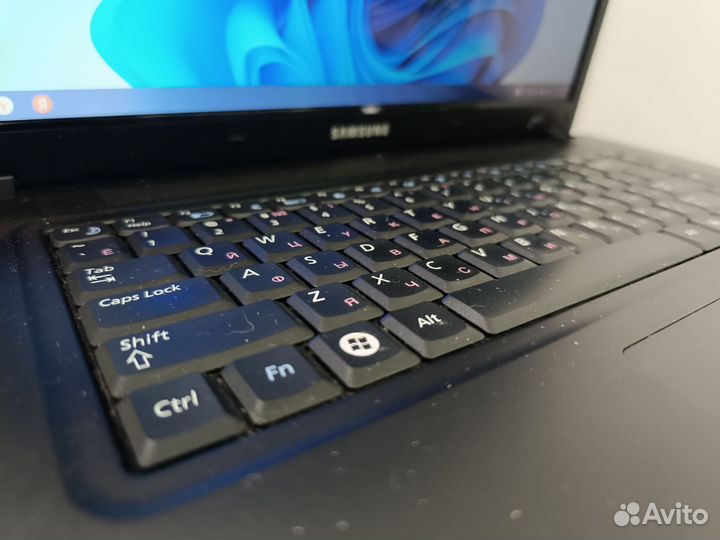 Простой Ноутбук Samsung/SSD