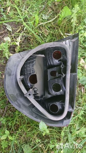 Задняя фара Renault Clio 2