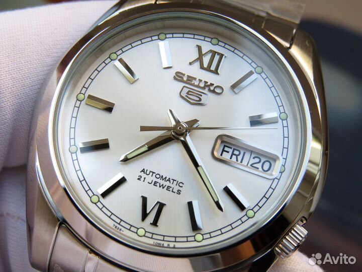 Часы Seiko (Сейко) 5 Automatic White Dial