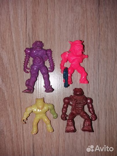 Фигурки Робозвери из 90-х